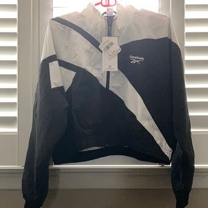 Reebok cropped windbreaker size medium NWT